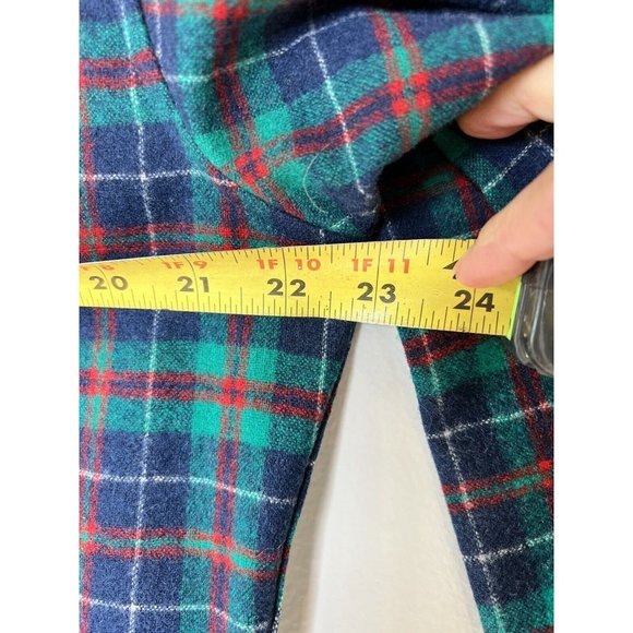 VTG Pendleton Men’s L 100% Virgin Wool Plaid Flannel Shirt USA - Picture 9 of 10